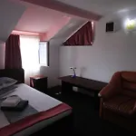 ゲストハウス Casa David スリナ
